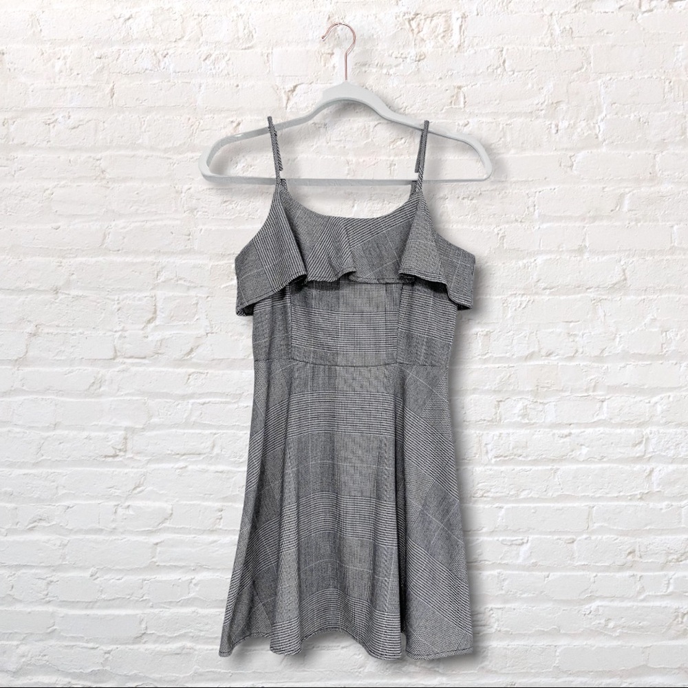FOREVER 21 ruffle spaghetti strap mini dress, S